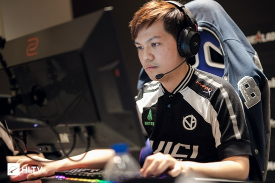 风暴英雄新角色龙骑士菲尼克斯重磅登场